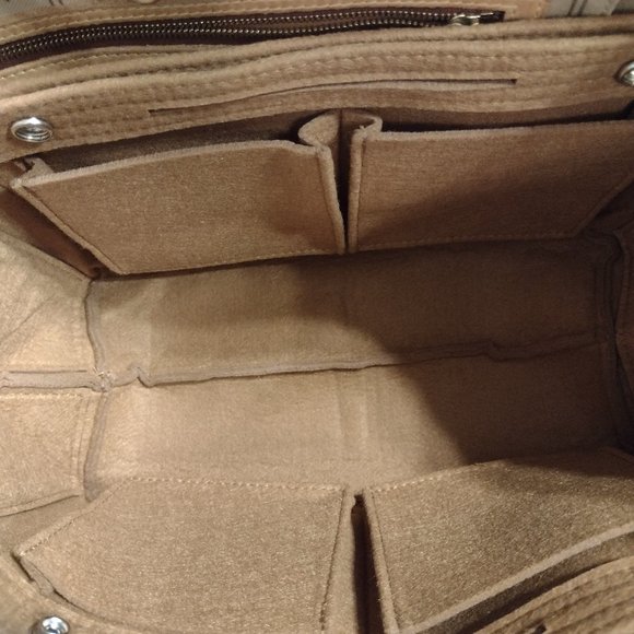 Beautiful Louis Vuitton Neverfull MM w/ New Orgainizer & Receipt! - Picture 8 of 16